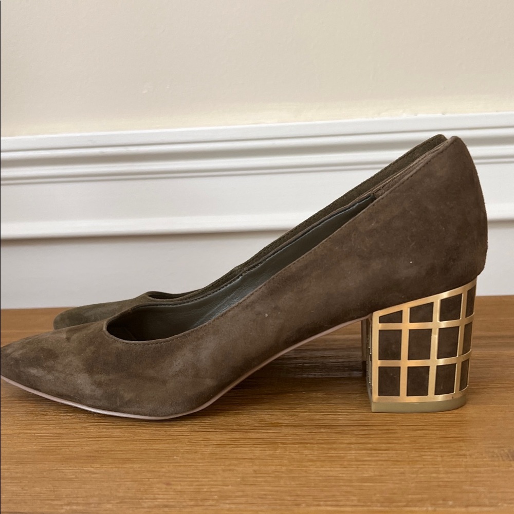 Brian Atwood Women's Heels Block Heel Pumps Olive Suede 6.5 - Picture 7 of 8
